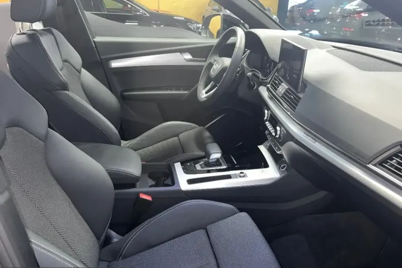 Audi Q5 din 2024 cu 11.900 km - oferta AUD243444 - foto 8