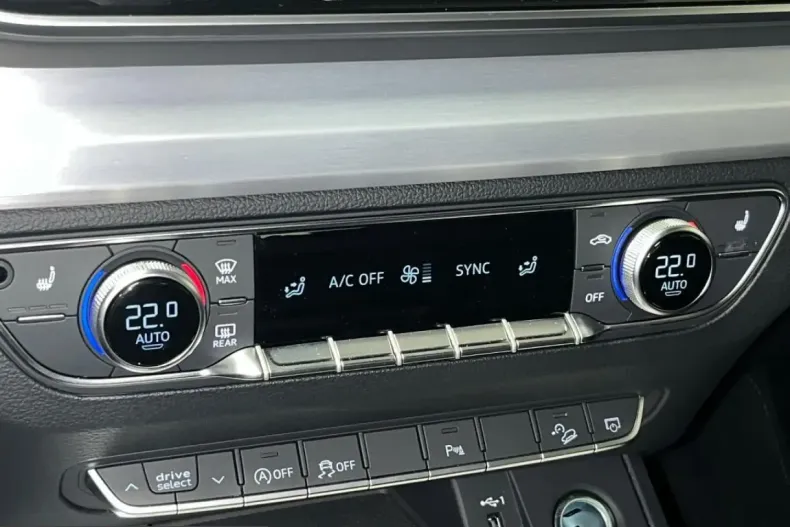 Audi Q5 din 2024 cu 11.900 km - oferta AUD243444 - foto 11