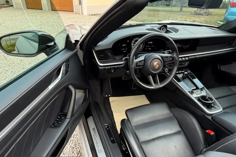 Porsche 911 din 2023 cu 16.832 km - oferta POR243445 - foto 10