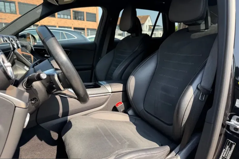 Mercedes-Benz GLC 300 (Clasa GLC) din 2023 cu 85.000 km - oferta MER243447 - foto 13