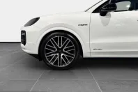 Porsche Cayenne din 2025 cu 17.000 km - oferta POR243449 - foto 7