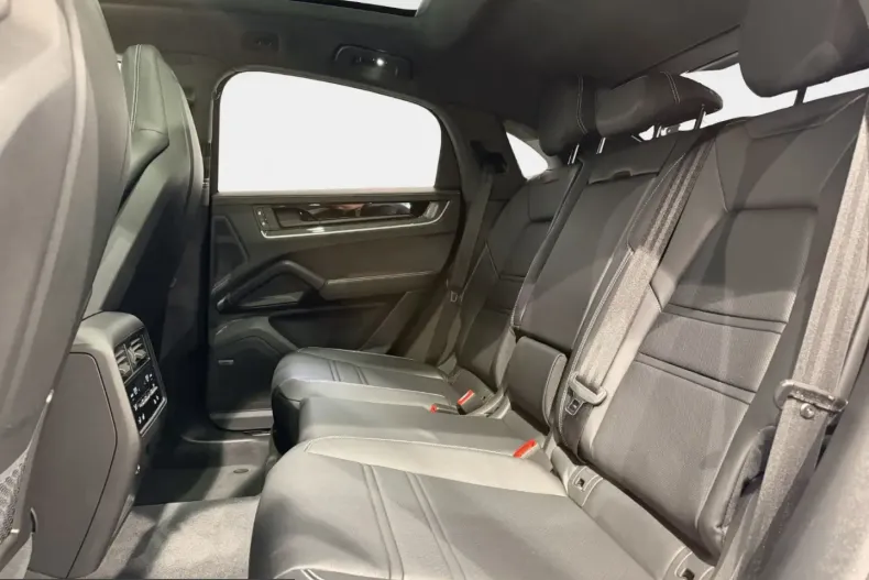 Porsche Cayenne din 2025 cu 17.000 km - oferta POR243449 - foto 16