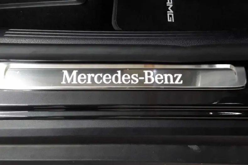 Mercedes-Benz GLC 400 (Clasa GLC) din 2023 cu 89.600 km - oferta MER243450 - foto 16