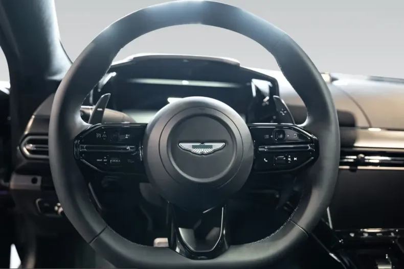 Aston Martin V8 Vantage din 2025 cu 10.990 km - oferta AST243455 - foto 26