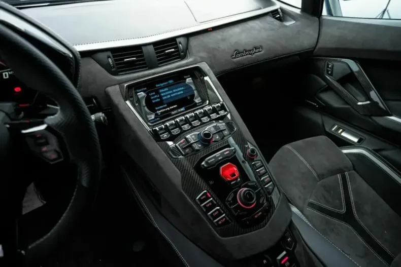 Lamborghini Aventador din 2022 cu 37.800 km - oferta LAM243457 - foto 41