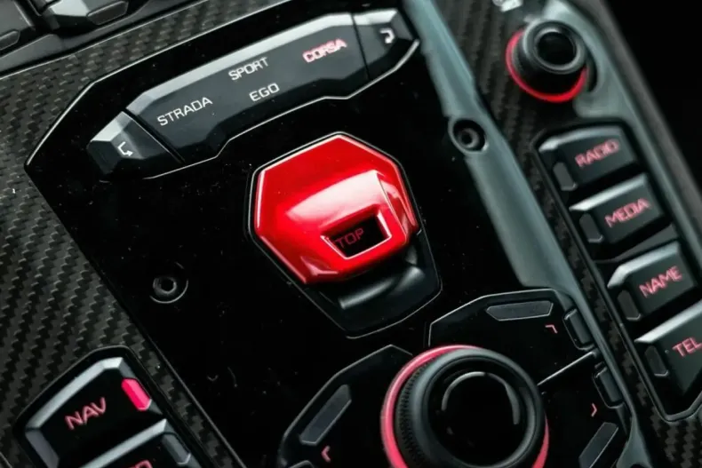 Lamborghini Aventador din 2022 cu 37.800 km - oferta LAM243457 - foto 46