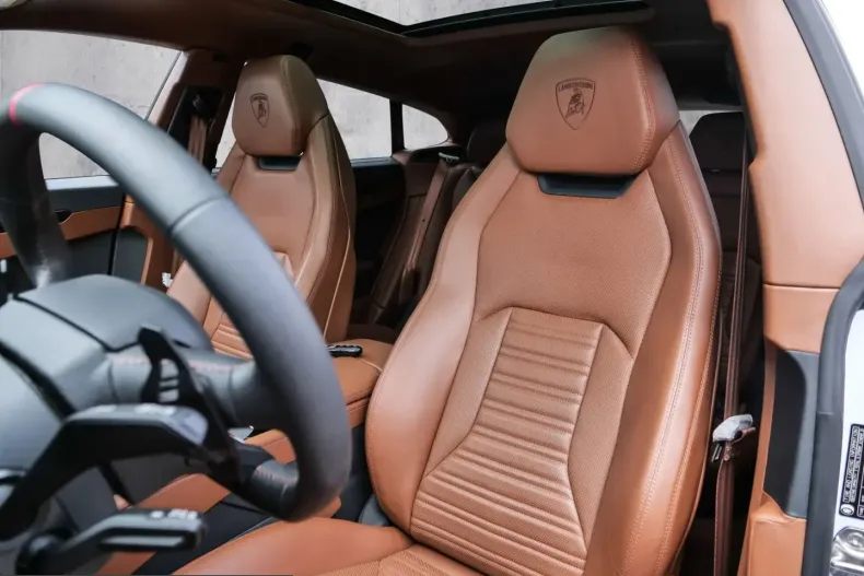 Lamborghini Urus din 2024 cu 9.500 km - oferta LAM243461 - foto 10