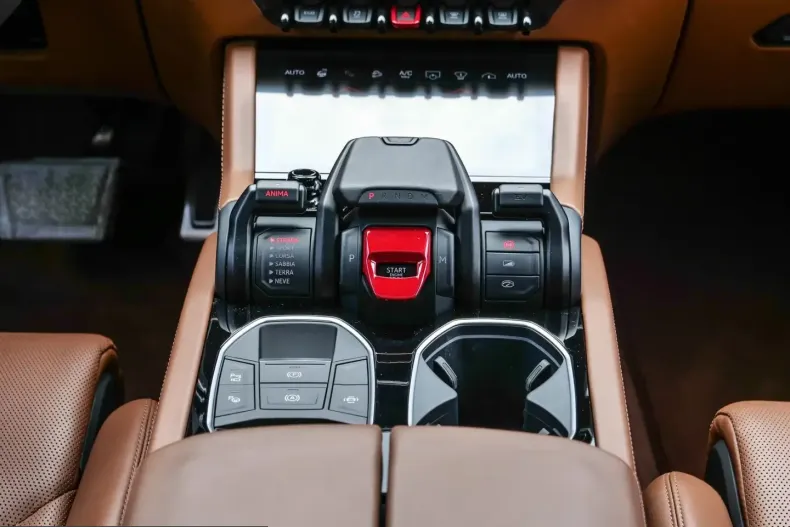 Lamborghini Urus din 2024 cu 9.500 km - oferta LAM243461 - foto 14