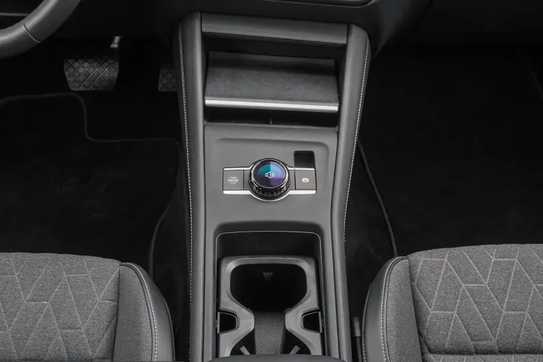 Volkswagen Tayron din 2025 cu 11.743 km - oferta VOL243463 - foto 12