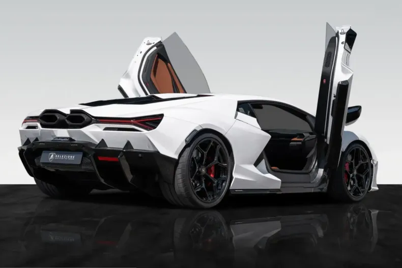 Lamborghini Revuelto din 2024 cu 7.499 km - oferta LAM243464 - foto 13