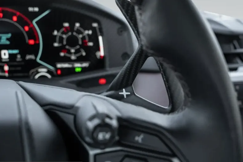 Lamborghini Revuelto din 2024 cu 7.499 km - oferta LAM243464 - foto 35