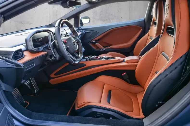 Lamborghini Temerario din 2025 cu 2.950 km - oferta LAM243465 - foto 8