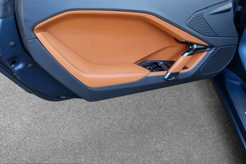 Lamborghini Temerario din 2025 cu 2.950 km - oferta LAM243465 - foto 29