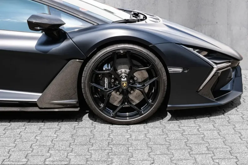 Lamborghini Revuelto din 2025 cu 4.790 km - oferta LAM243466 - foto 9