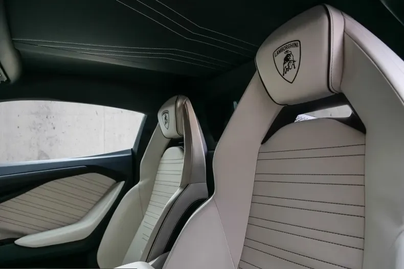 Lamborghini Revuelto din 2025 cu 4.790 km - oferta LAM243466 - foto 19