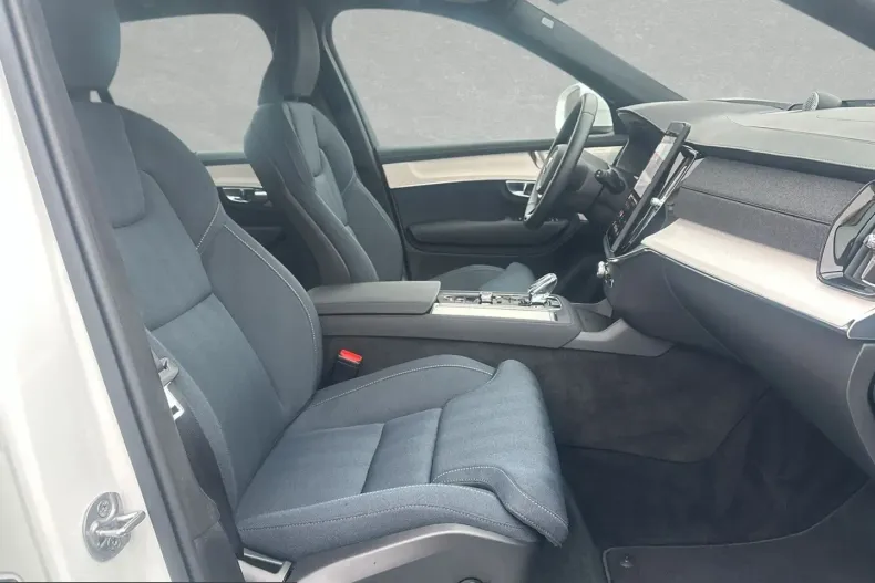 Volvo XC90 din 2024 cu 18.000 km - oferta VOL243469 - foto 4