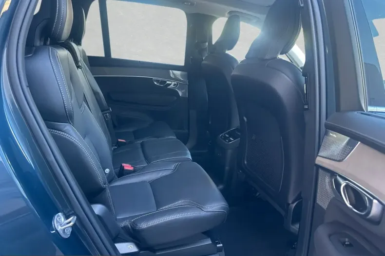 Volvo XC90 din 2025 cu 15.000 km - oferta VOL243471 - foto 5