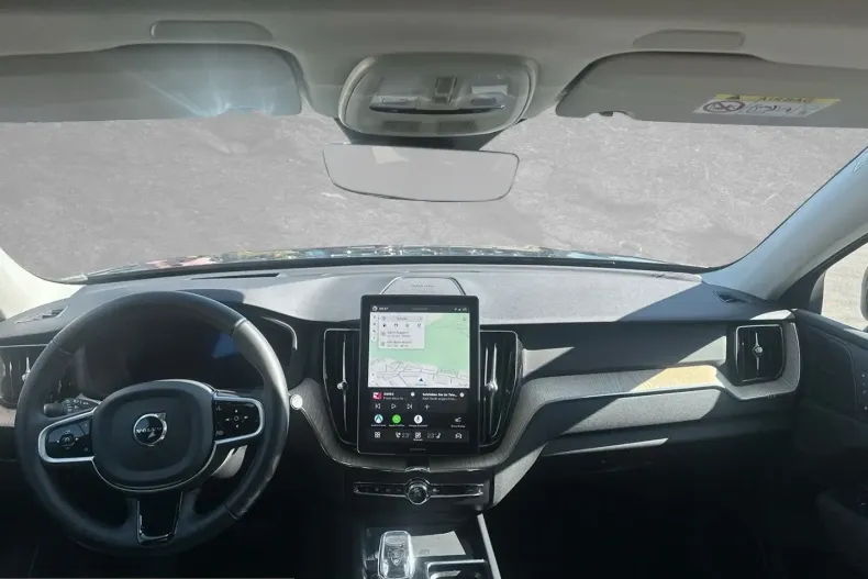 Volvo XC60 din 2025 cu 25.000 km - oferta VOL243472 - foto 6