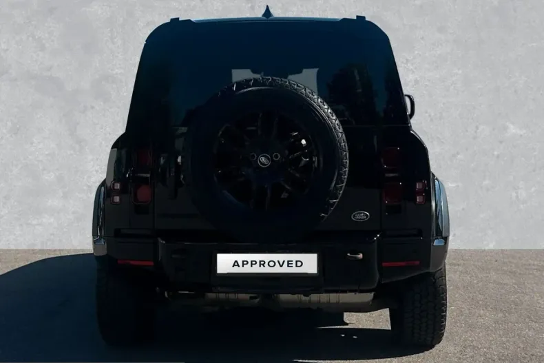Land Rover Defender din 2023 cu 48.000 km - oferta LAN243473 - foto 8