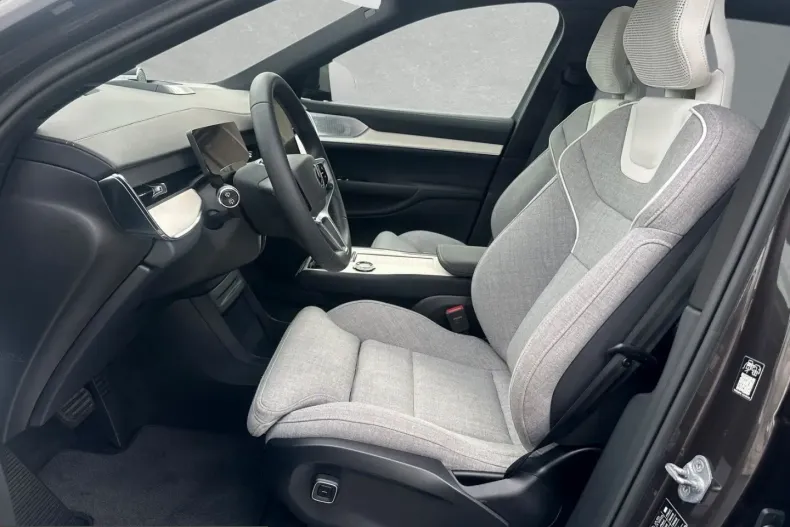 Volvo EX90 din 2025 cu 21.000 km - oferta VOL243475 - foto 3