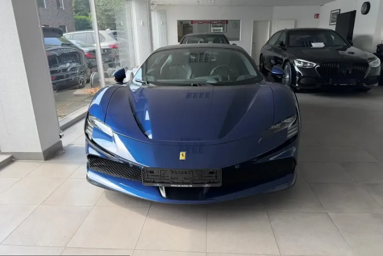 Ferrari SF90 din 2022 cu 18.900 km - oferta FER243477 - foto 2