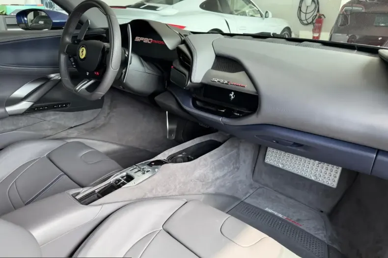 Ferrari SF90 din 2022 cu 18.900 km - oferta FER243477 - foto 12