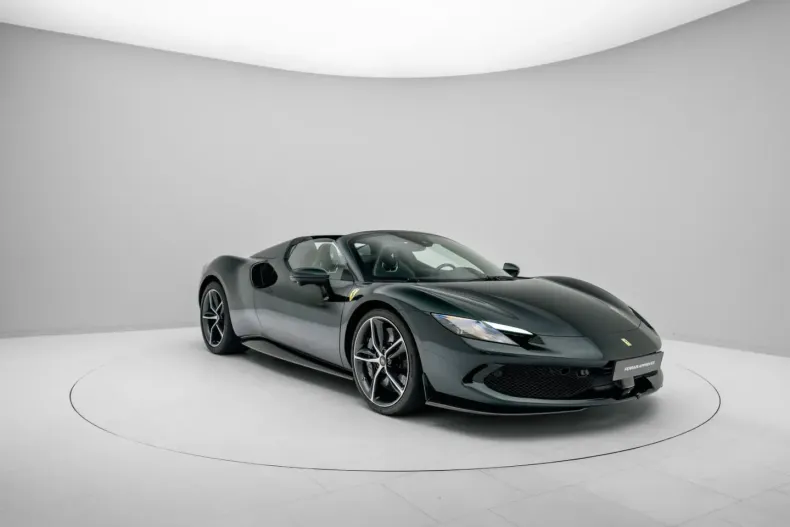 Ferrari 296 GTS din 2023 cu 2.983 km - oferta FER243478 - foto 3