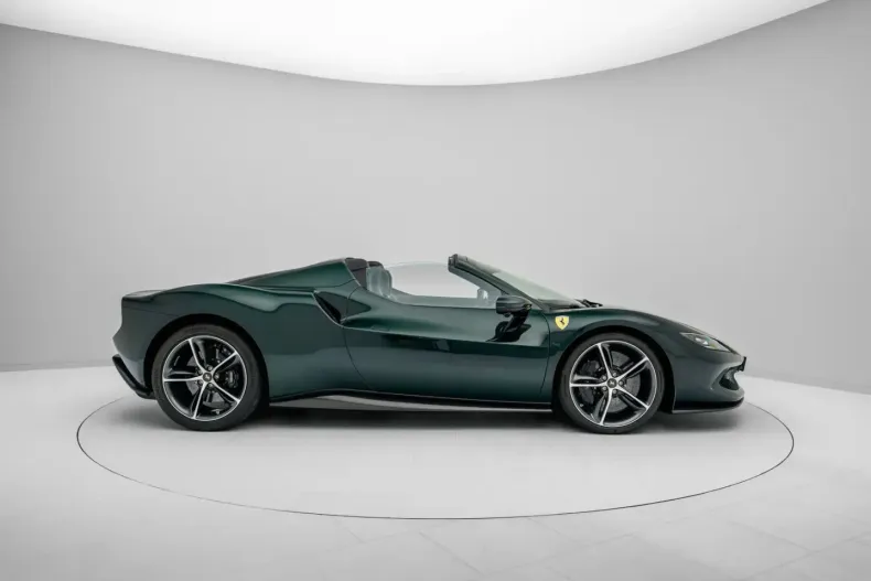 Ferrari 296 GTS din 2023 cu 2.983 km - oferta FER243478 - foto 4