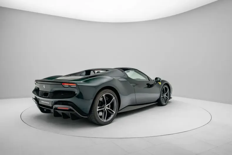 Ferrari 296 GTS din 2023 cu 2.983 km - oferta FER243478 - foto 5