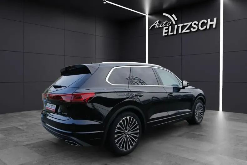 Volkswagen Touareg din 2023 cu 39.990 km - oferta VOL243479 - foto 5