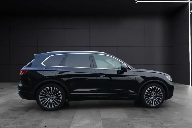 Volkswagen Touareg din 2023 cu 39.990 km - oferta VOL243479 - foto 6