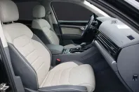 Volkswagen Touareg din 2023 cu 39.990 km - oferta VOL243479 - foto 11