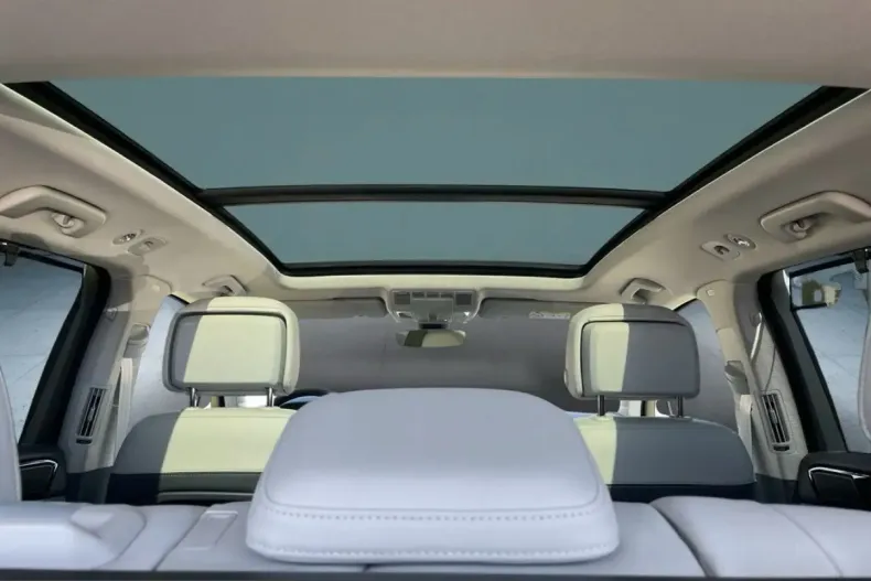 Volkswagen Touareg din 2023 cu 1.616 km - oferta VOL243480 - foto 11