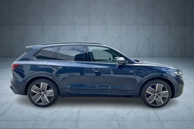 Volkswagen Touareg din 2023 cu 23.154 km - oferta VOL243483 - foto 7