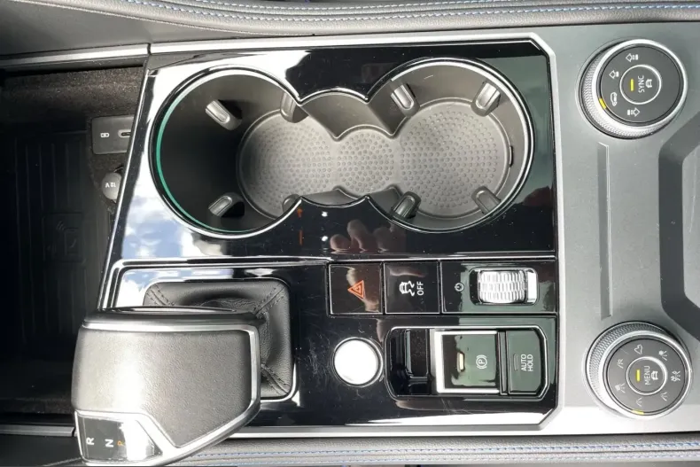 Volkswagen Touareg din 2023 cu 23.154 km - oferta VOL243483 - foto 15