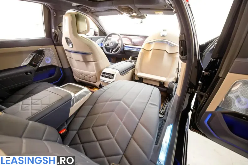 BMW 740 (Seria 7) din 2025 cu 20 km - oferta BMW243487 - foto 18