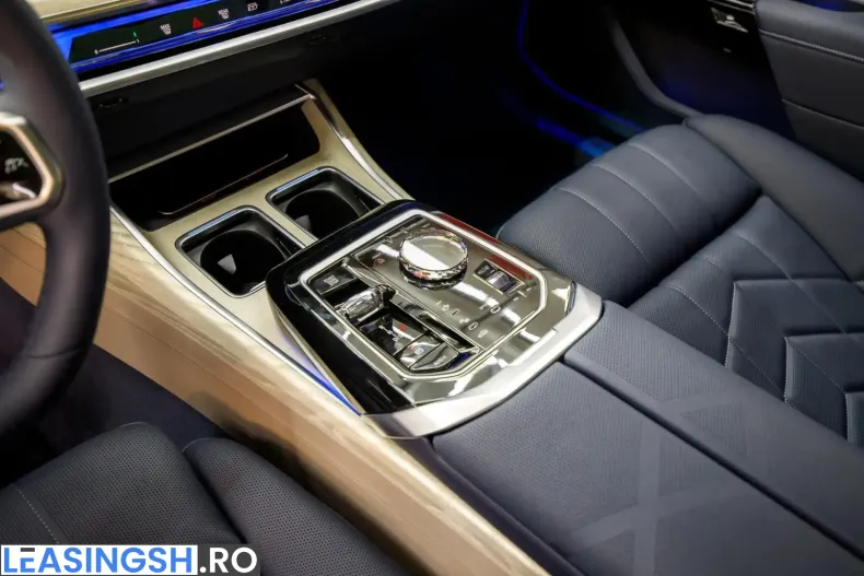 BMW 740 (Seria 7) din 2025 cu 20 km - oferta BMW243487 - foto 34