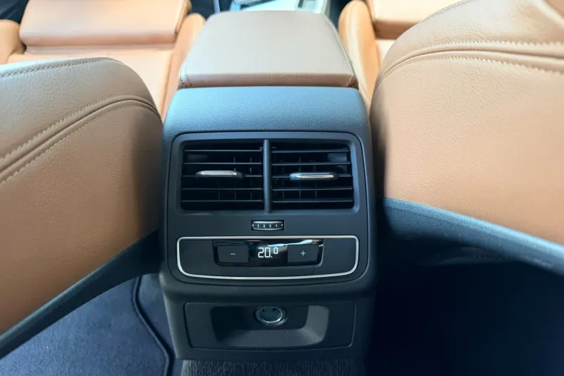 Audi A4 din 2022 cu 128.667 km - oferta AUD243490 - foto 23