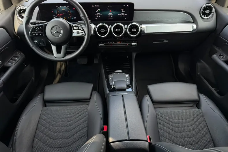 Mercedes-Benz GLB 200 (Clasa GLB) din 2021 cu 77.212 km - oferta MER243491 - foto 16