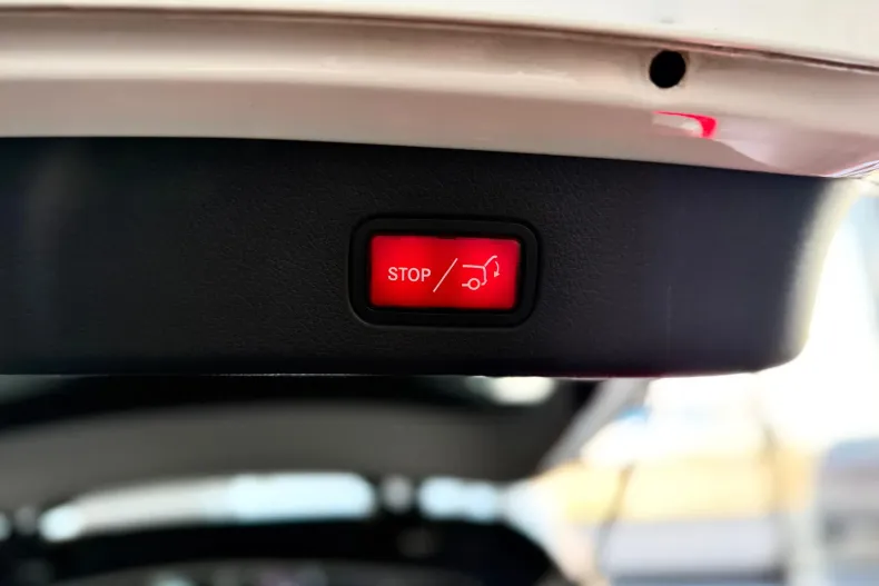 Mercedes-Benz GLC 220 (Clasa GLC) din 2023 cu 97.917 km - oferta MER243497 - foto 10