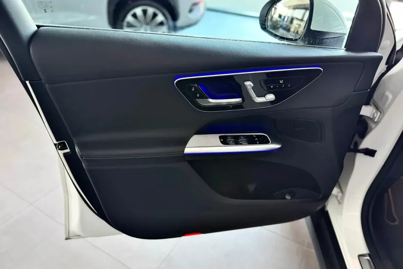 Mercedes-Benz GLC 220 (Clasa GLC) din 2023 cu 97.917 km - oferta MER243497 - foto 16