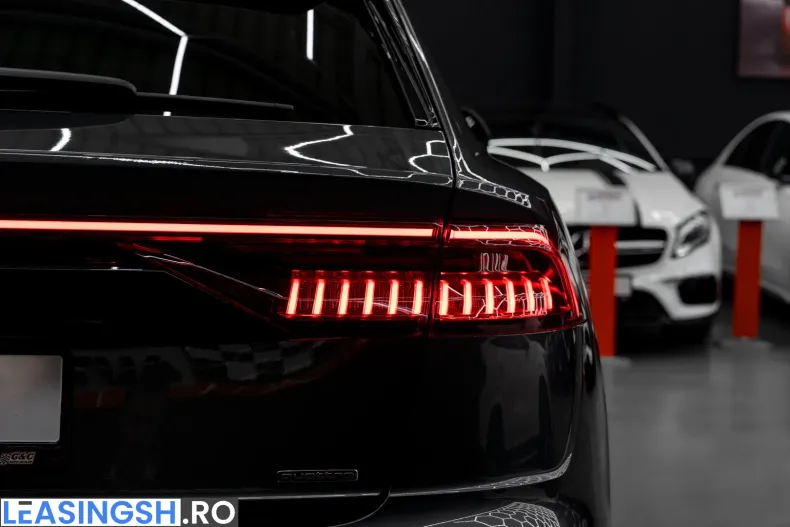 Audi Q8 din 2022 cu 11.902 km - oferta AUD243503 - foto 6
