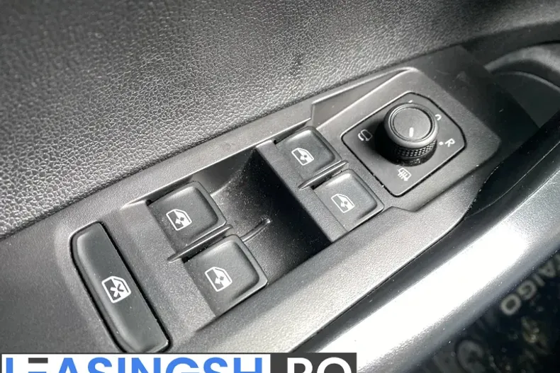 Volkswagen Taigo din 2024 cu 52.348 km - oferta VOL243508 - foto 21