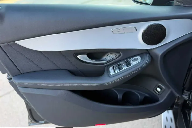 Mercedes-Benz GLC 300 (Clasa GLC) din 2021 cu 119.000 km - oferta MER243514 - foto 16