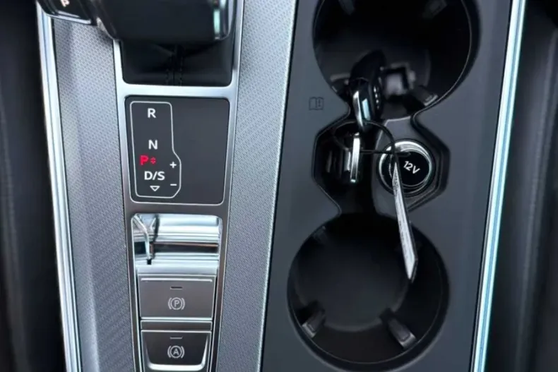 Audi A6 din 2023 cu 168.000 km - oferta AUD243515 - foto 26
