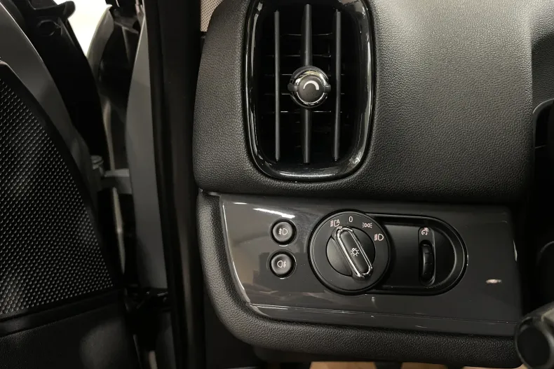MINI Countryman din 2021 cu 56.125 km - oferta MIN243521 - foto 23