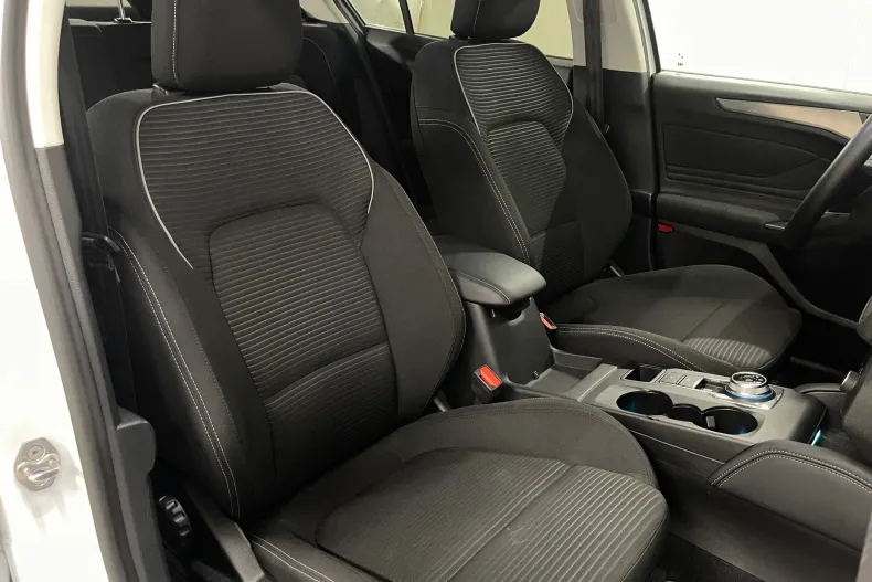 Ford Focus din 2023 cu 98.528 km - oferta FOR243522 - foto 9