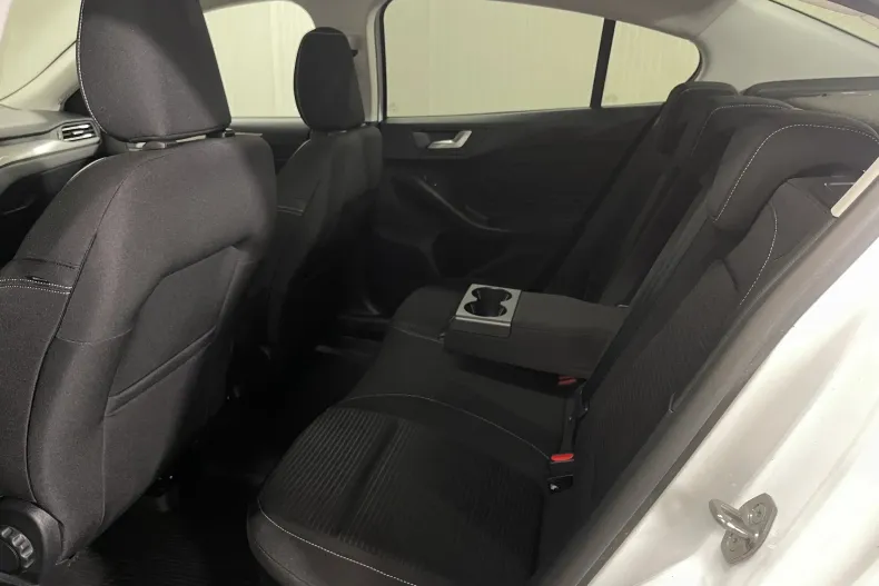 Ford Focus din 2023 cu 98.528 km - oferta FOR243522 - foto 11