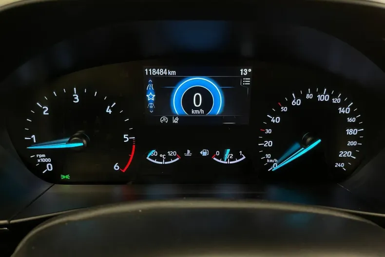 Ford Focus din 2021 cu 118.484 km - oferta FOR243523 - foto 27