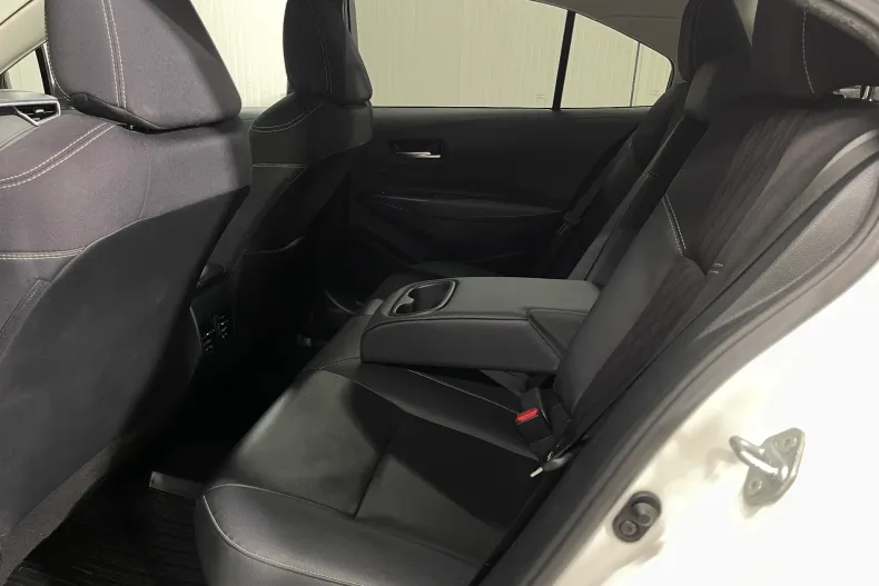 Toyota Corolla din 2022 cu 85.710 km - oferta TOY243533 - foto 11